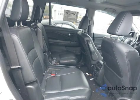 2021 Honda Pilot Awd Touring 7 Passenger z USA, uszkodzony, nr VIN 5FNYF6H68MB024972